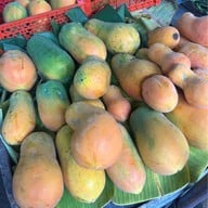 ตลาดฉัตรไชย