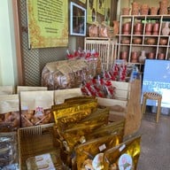 ขนมบ้านคุณย่า หน้าย่าโม