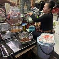ตลาดฉัตรไชย