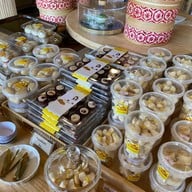 ขนมบ้านคุณย่า หน้าย่าโม