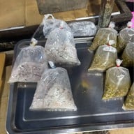 ตลาดฉัตรไชย