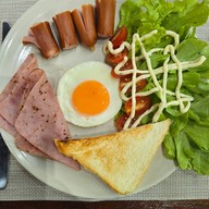 Why Worry Homestay & Cafe