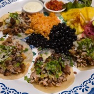 เมนูของร้าน The Salsa Kitchen รวมโชค