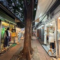 ตลาดจตุจักร