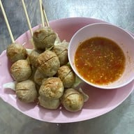 รุ่งเรือง (ตั๋ง) ก๋วยเตี๋ยวหมู สุขุมวิท26 เจ้าเก่า สุขุมวิท 26