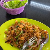 ข้าวมันไก่ใบบุญ/ก๋วยเตี๋ยว หลังศาลากลาง