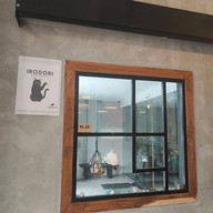 บรรยากาศ IRODORI Japanese Ramen Cafe ทองหล่อ