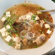 ก๋วยจั๊บหมอผี ก๋วยจั๊บญวนอุบลราชธานีสูตรต้นตำรับ โชคชัย4