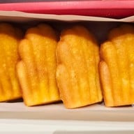 HAAB ขนมไข่สงขลา Central Rama 2 ชั้น B ลาน Event [8]