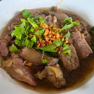 เมนูของร้าน ก๋วยเตี๋ยวเนื้อพรีเมี่ยม เซียะเนื้อตุ๋น ถนนสามัคคี ถนนสามัคคี