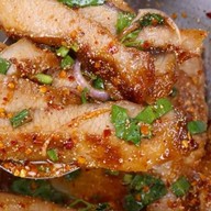 ข้าวมันไก่ใบบุญ/ก๋วยเตี๋ยว หลังศาลากลาง