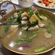 ตำกระเทย สาเกตสีลม