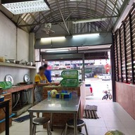 บรรยากาศ เซ้ง ก๋วยจั๊บสะท้านฟ้า