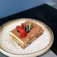 Amorretto Cafe & Bistro