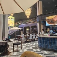 Happy Hours Pizza and Pasta ฟีนิกซ์ ประตูน้ำ