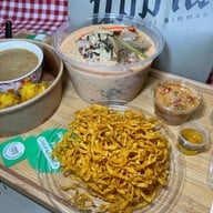 อี้จาสุกี้หม่าล่า ลาดกระบัง