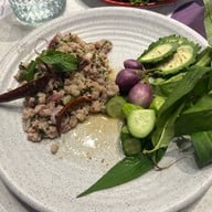 ตำกระเทย สาเกตสีลม