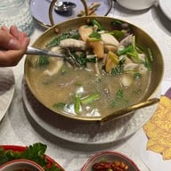 ตำกระเทย สาเกตสีลม