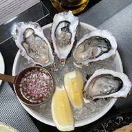 Amorretto Cafe & Bistro