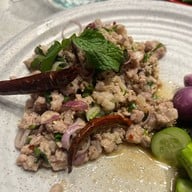 ตำกระเทย สาเกตสีลม