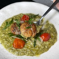 Amorretto Cafe & Bistro