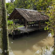 The Three Little Pigs ท่าตลาด