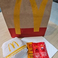 เมนูของร้าน McDonald's เมก้า วังบูรพา