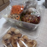 ตำยำยั่ว By โบตั๋น ตลาดนัดรถไฟศรีนครินทร์