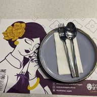 ตำกระเทย สาเกตสีลม