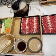 Sloth Sukiyaki & Shabu Bar ทรู ดิจอตอล พาร์ค