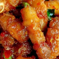 อั๊ยยะหมูทอด639 ทอดใหม่สดร้อนทุกเมนู อร่อยสะเด็ดน้ำมัน"