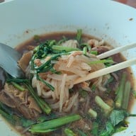 เมนูของร้าน ก๋วยเตี๋ยวเดินดง สำนักงานใหญ่