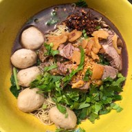 กะเพรา ก๋วยเตี๋ยวเรือ ผัดไท แซ่บ ไม่ติดหวาน ดินแดง