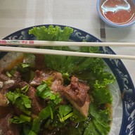 ต้มเลือดหมูก๋วยจั๊บ