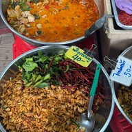 โอมข้าวแกง