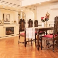 อองตัวเน็ตต์ เบคเฮ้าส์ แอนด์ คาเฟ่ บางกรวย - ไทรน้อย