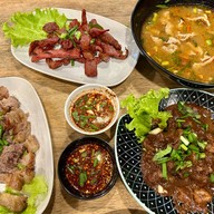 โจ๋นแซ่บ - ลาบก้อย ในเมือง