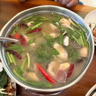 ครัวผักหวานบ้าน ไร่นฤบดินทร์ สาขา 1 แสงชูโต