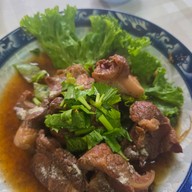 ต้มเลือดหมูก๋วยจั๊บ