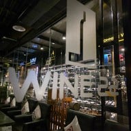 บรรยากาศ Wine 22