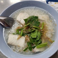 ดาว ข้าวต้มปลา