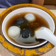 Sweet Circle บัวลอยงาดำ 30 ปี ปทุมวัน