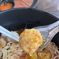 A JUNG Fish Ball • อจัง ฟิชบอล (ชื่อเดิม สอาด ลูกชิ้นปลา) ถนนพระราม 2