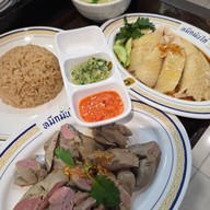 หมึกมันไก่ ตลาดสดธนบุรี ตลาดสดธนบุรี