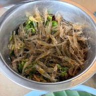 เมนูของร้าน ลาบปลาจอมทอง ครัวแม่จินดา