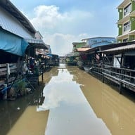 ตลาดร้อยปีระแหง