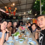 ลาบปลาจอมทอง ครัวแม่จินดา