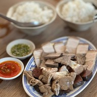 เจ๊เล็ก ไก่สับ ตลาดทรัพย์สิน (ท่าไข่)