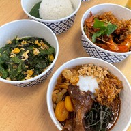 เบญจรงค์ บ้านดุสิตธานี Baan Dusit Thani