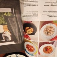 Greyhound Café เซ็นทรัลพลาซา ลาดพร้าว